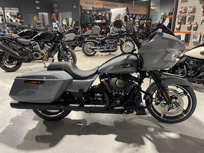Harley-Davidson Road Glide (2024 - 26) nuova