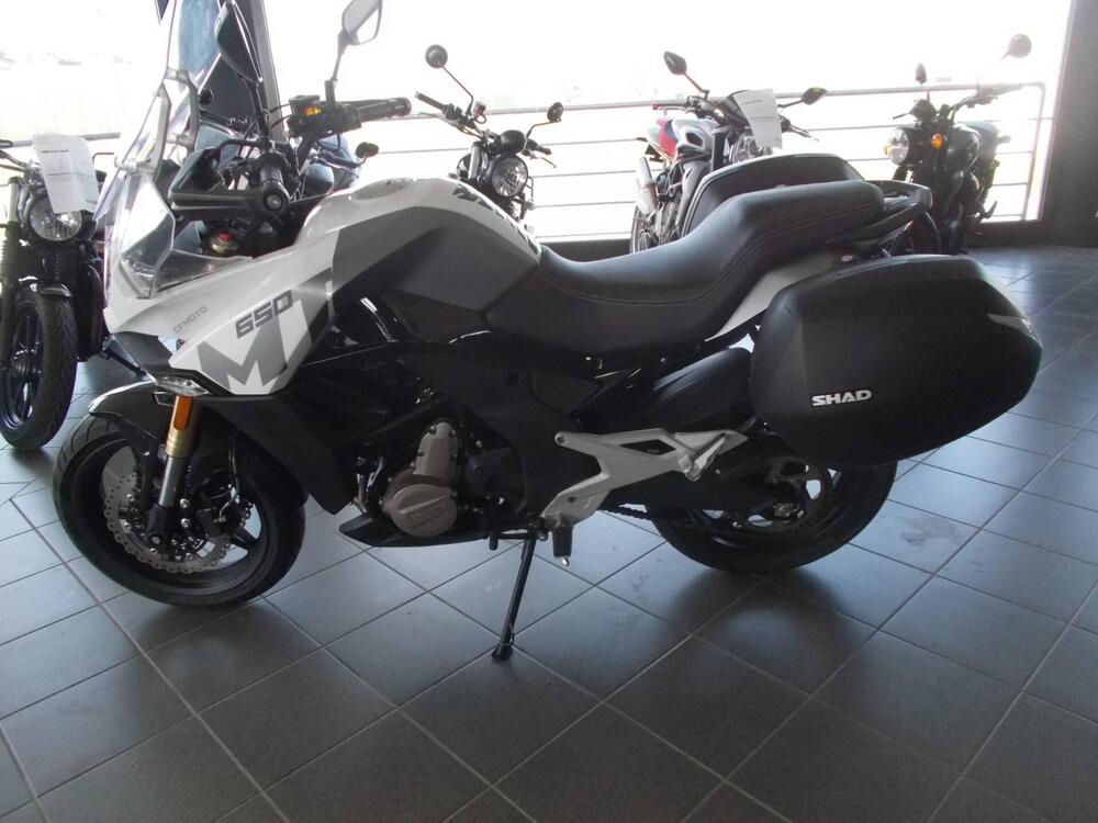 CFMOTO 650MT (2021 - 24) (4)