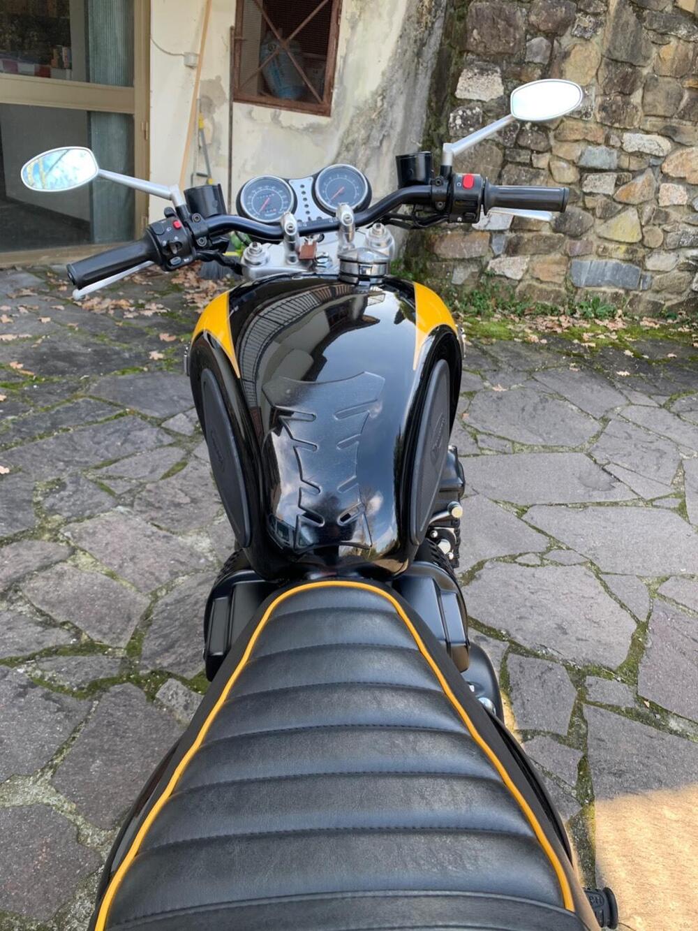 Triumph Thunderbird 900 Sport (2003 - 04) (4)