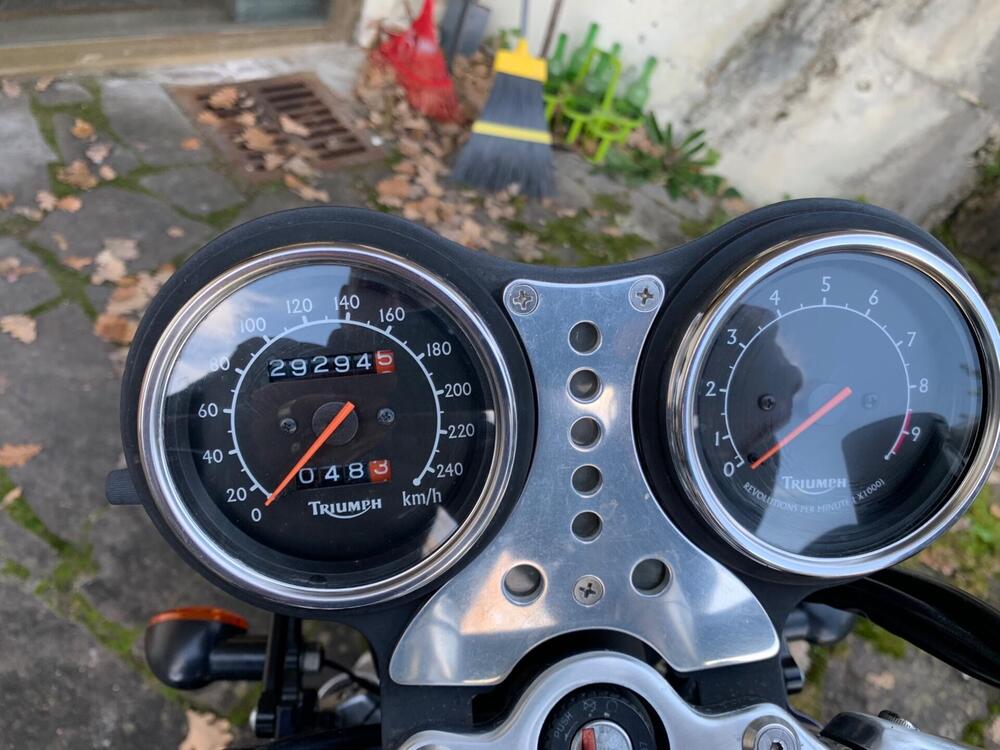 Triumph Thunderbird 900 Sport (2003 - 04) (5)