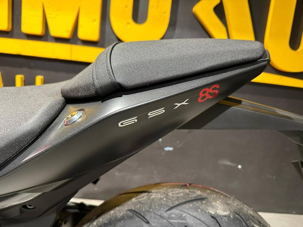 Suzuki GSX-8S (2025 - 26) (5)
