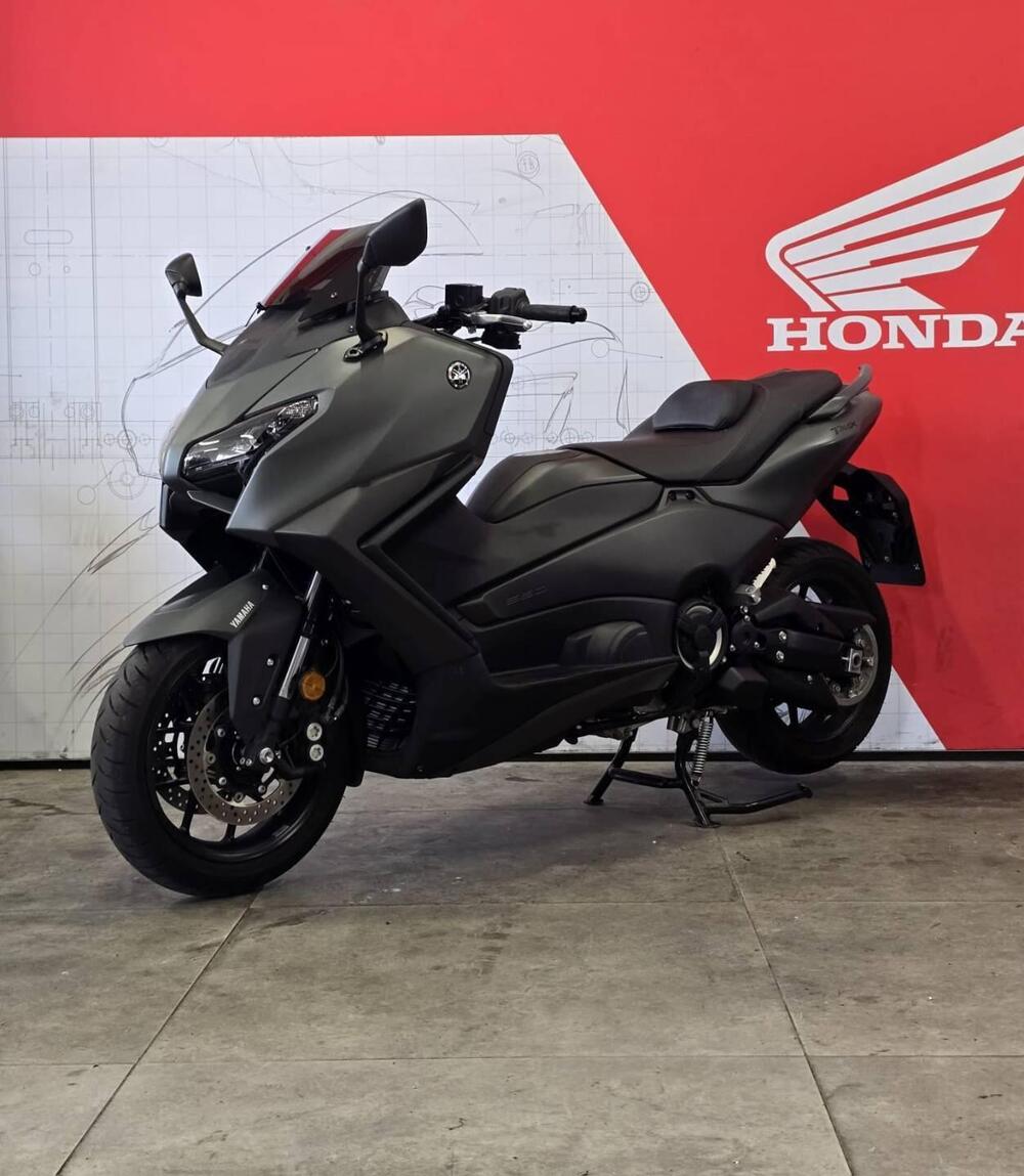 Yamaha T-Max 560 (2025 - 26)