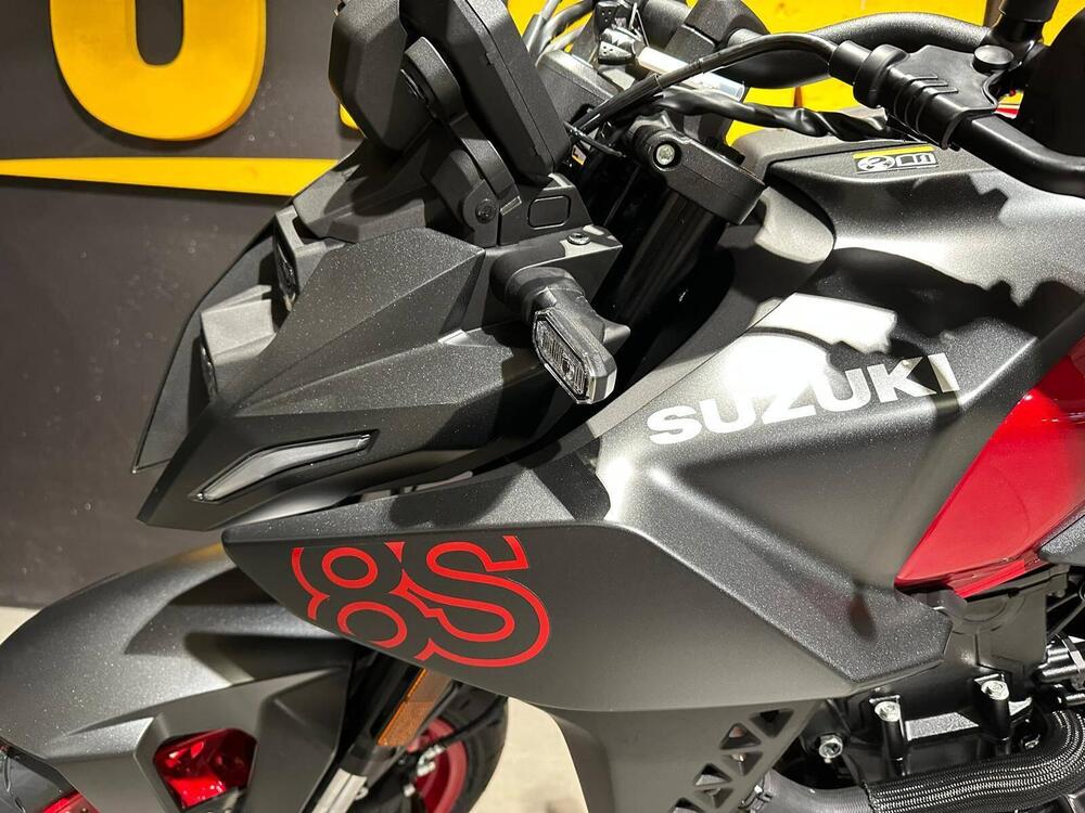 Suzuki GSX-8S (2025 - 26) (6)