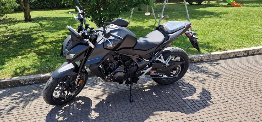 Honda CB 750 Hornet (2025)