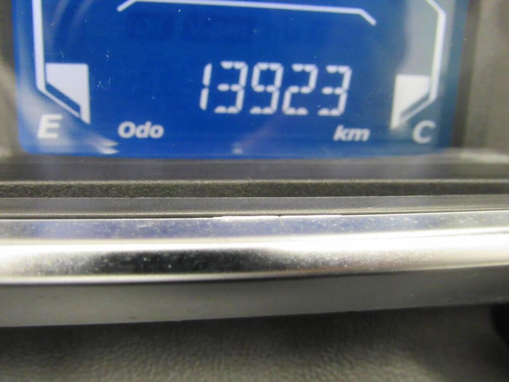 Yamaha X-Max 300 Iron Max (2019 - 20) (8)