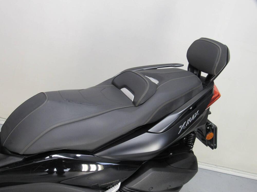 Yamaha X-Max 300 Iron Max (2019 - 20) (13)