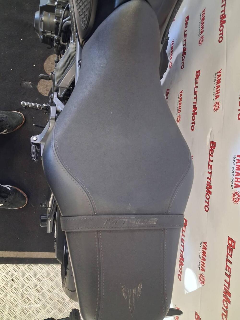 Yamaha MT-09 (2021 - 23) (5)