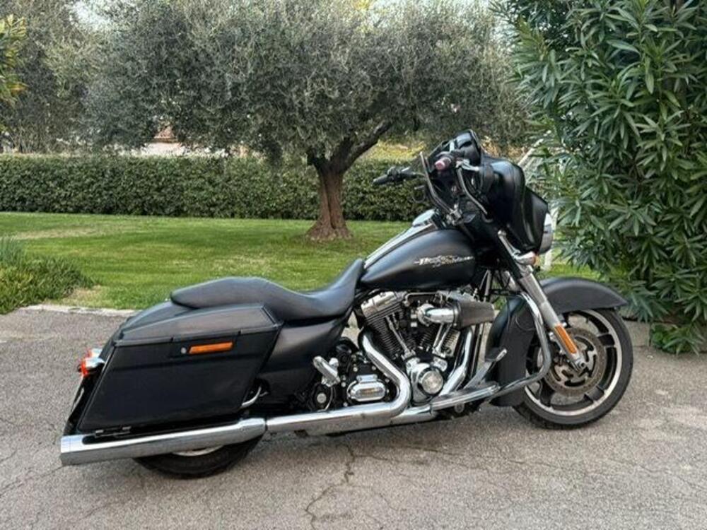 Harley-Davidson 1584 Street Glide (2008 - 10) - FLHX