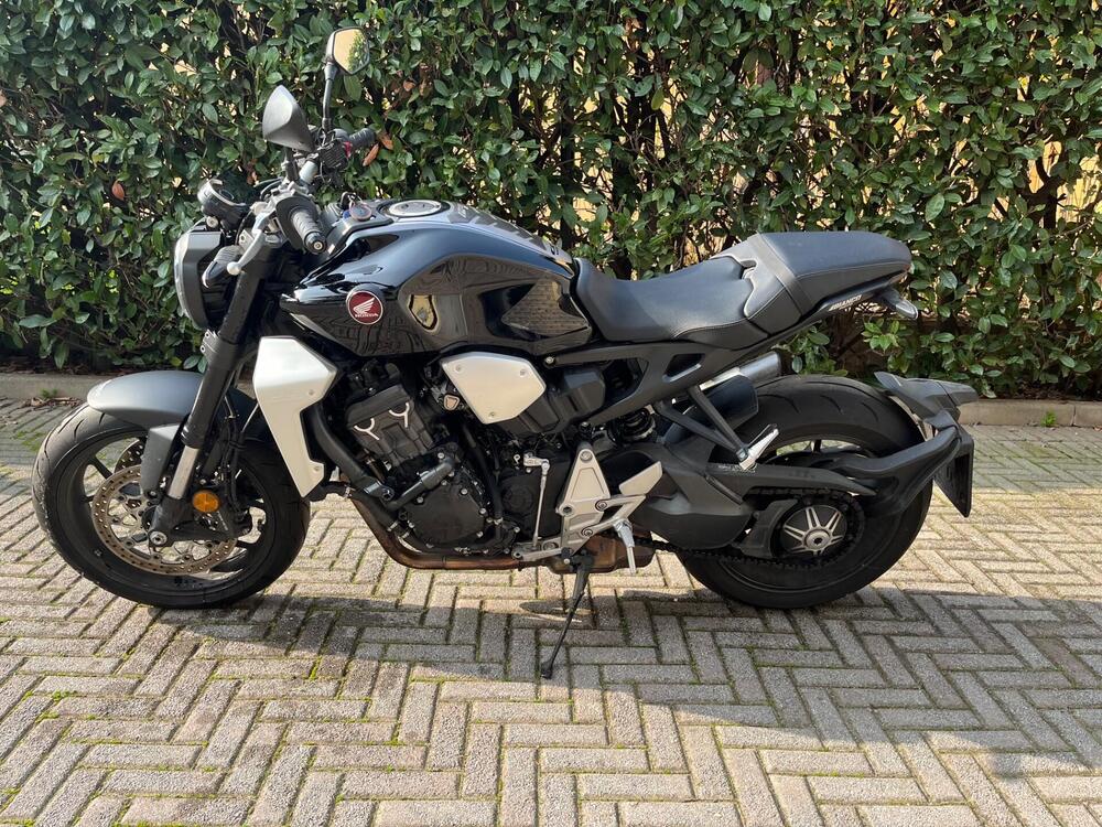 Honda CB 1000 R + Neo Sport Cafè (2019 - 20) (5)