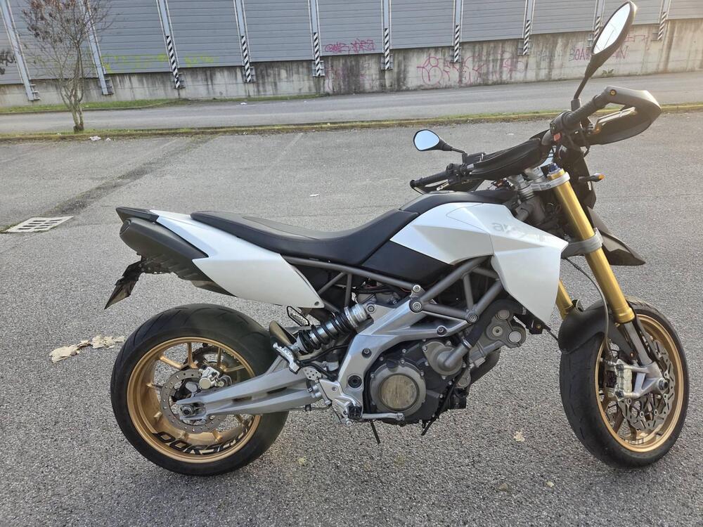 Aprilia Dorsoduro 750 (2009 - 14) (2)