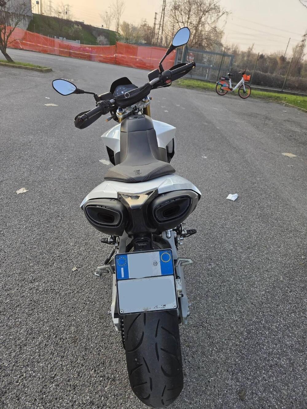 Aprilia Dorsoduro 750 (2009 - 14) (6)