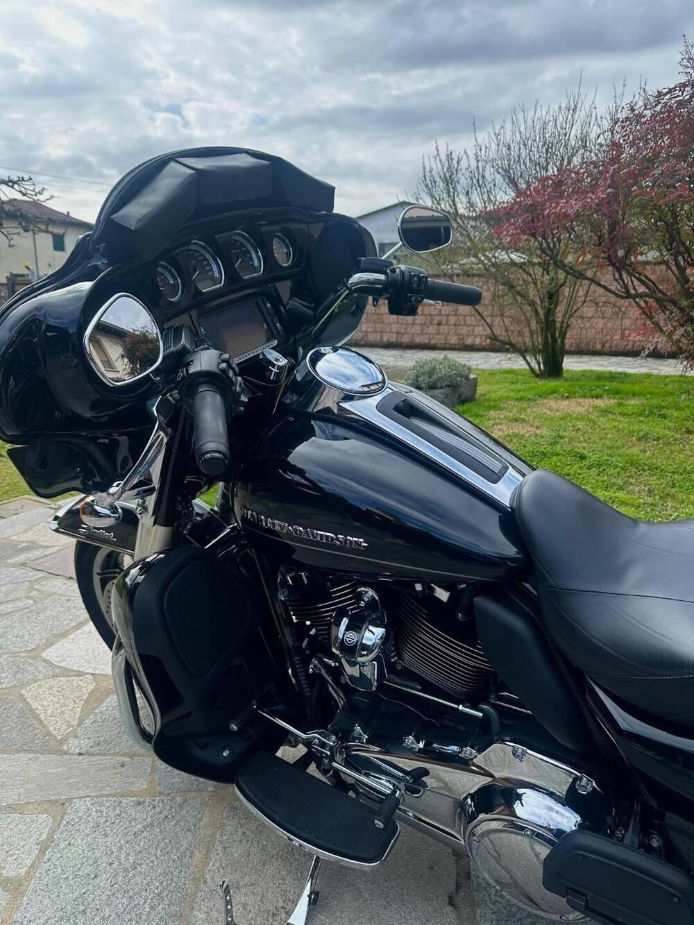 Harley-Davidson 107 Electra Glide Ultra Limited (2017 - 18) - FLHTK (6)