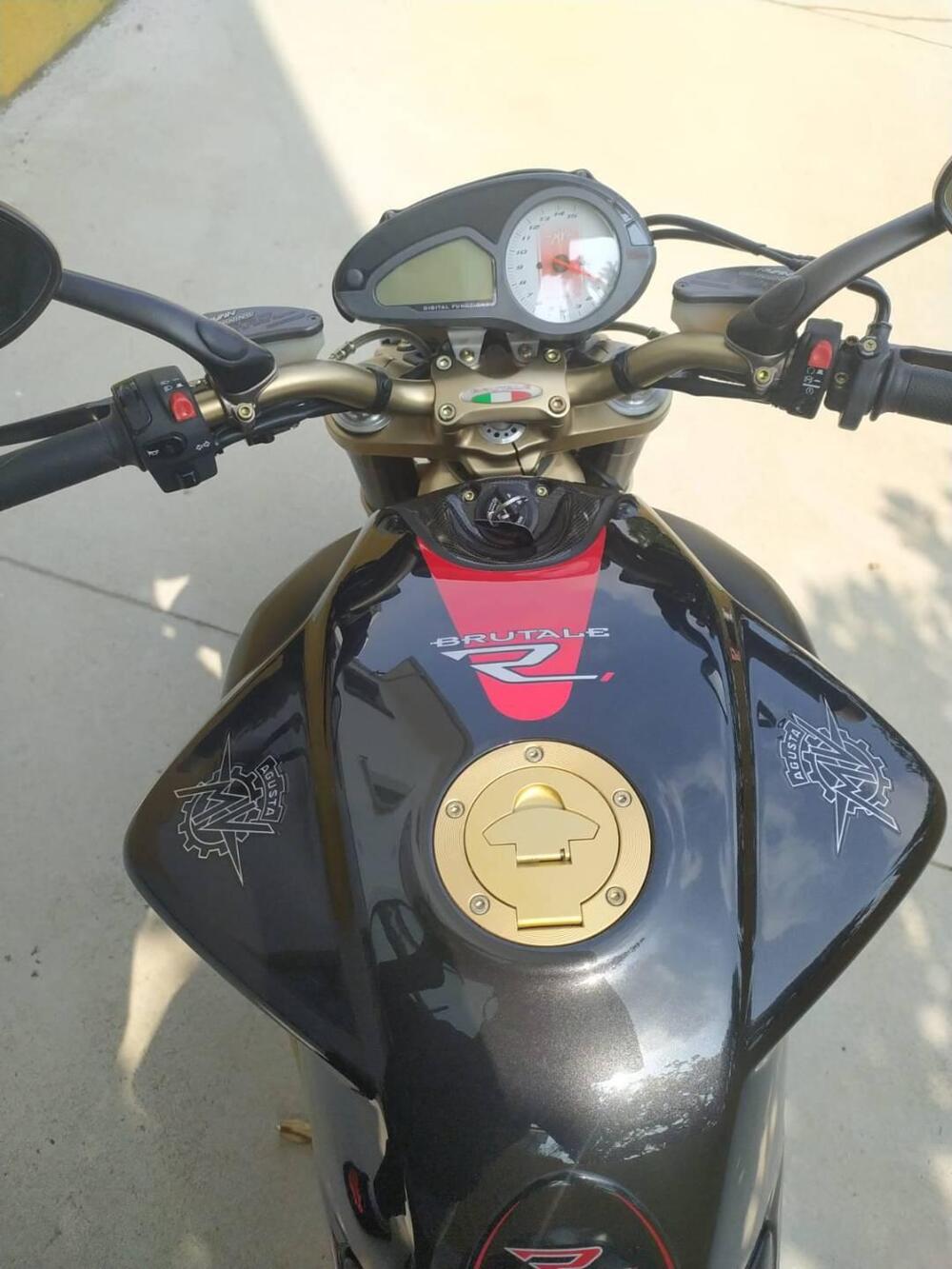 MV Agusta Brutale 910 R (2006 - 11) (6)