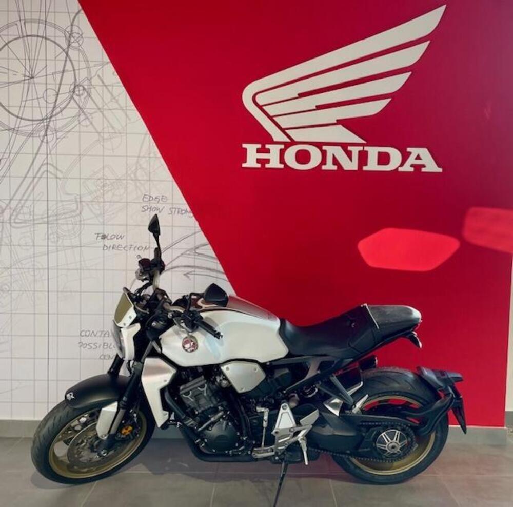 Honda CB 1000 R (2021 - 25) (2)