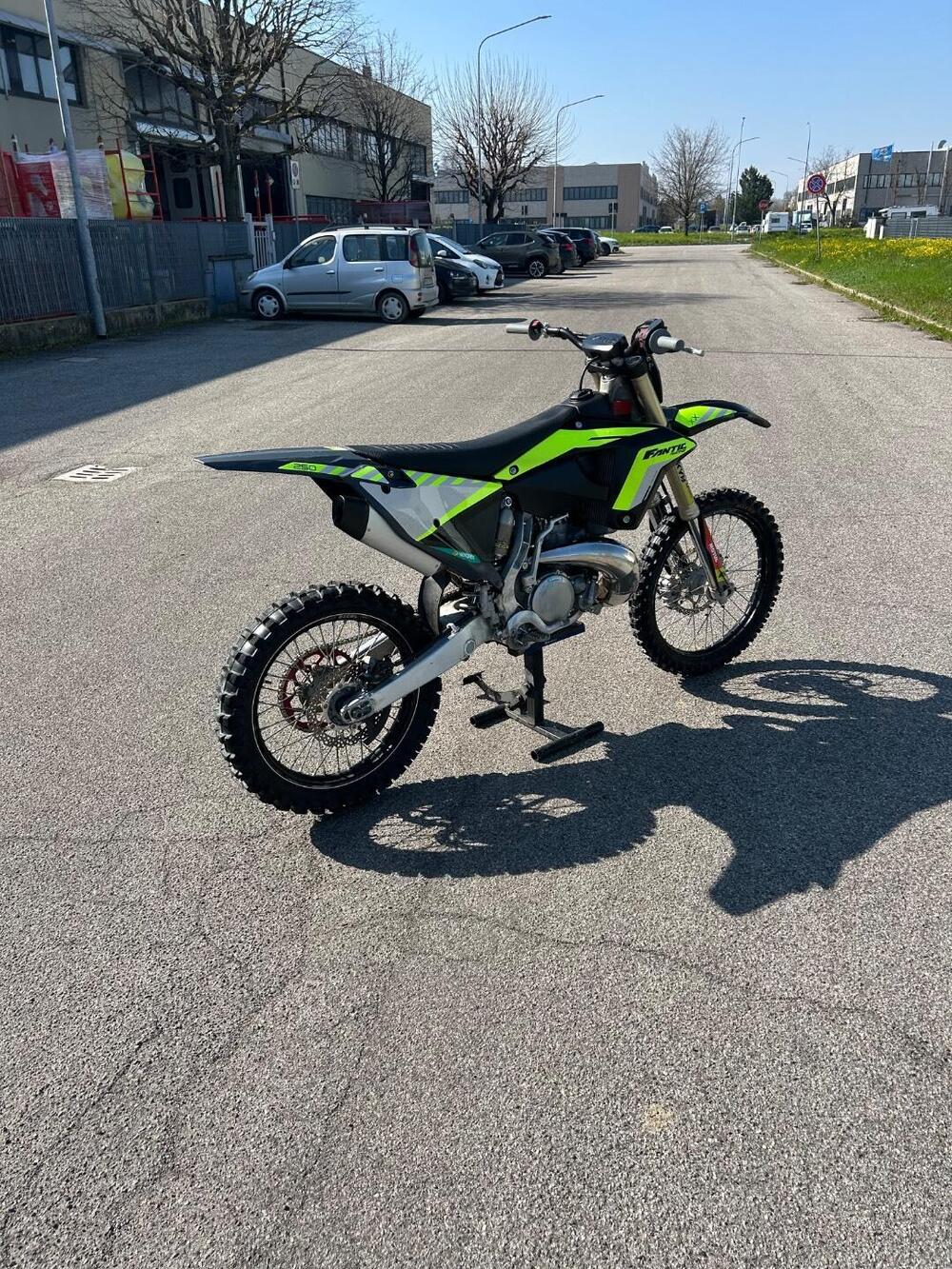 Fantic Motor XX 250 2T (2023) (8)