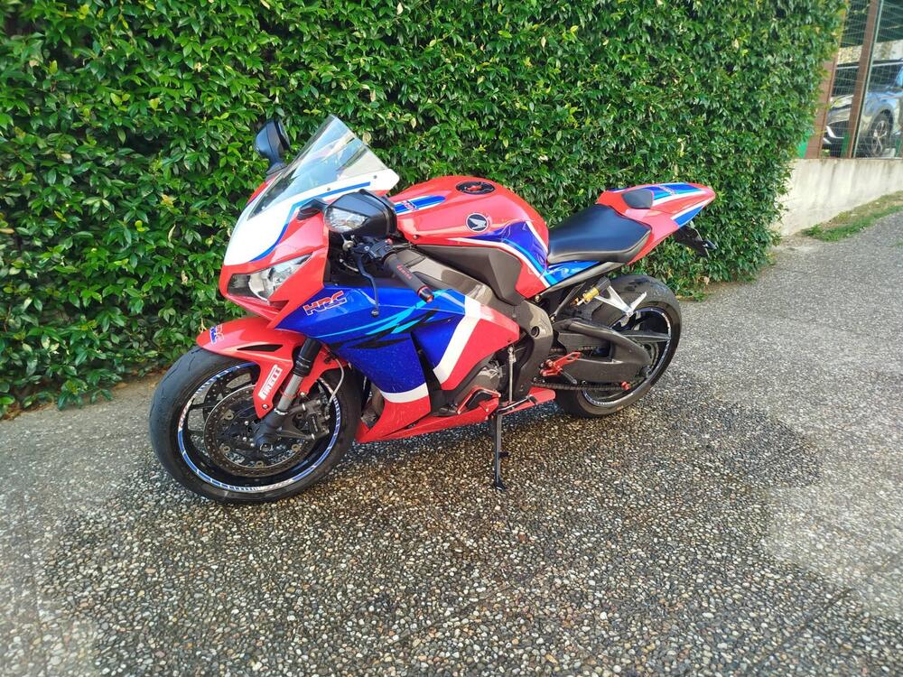 Honda CBR 1000 RR Fireblade (2012 - 16) (2)