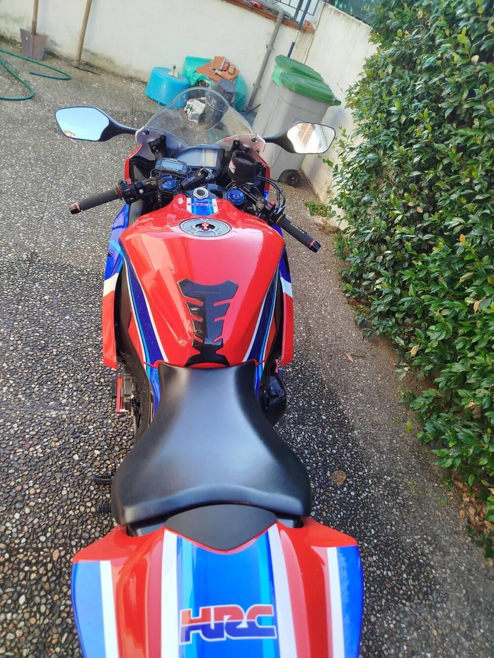 Honda CBR 1000 RR Fireblade (2012 - 16) (4)