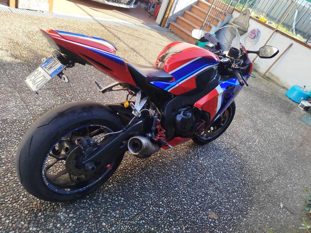 Honda CBR 1000 RR Fireblade (2012 - 16) (6)