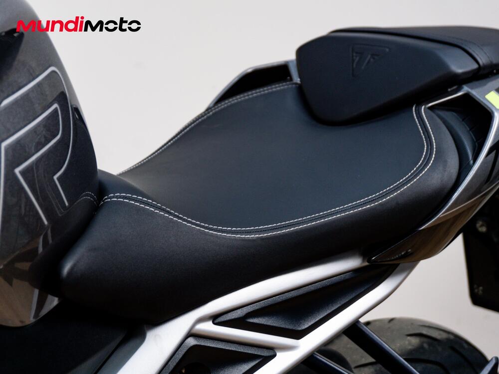 Triumph Street Triple 765 R (2023 - 26) (15)