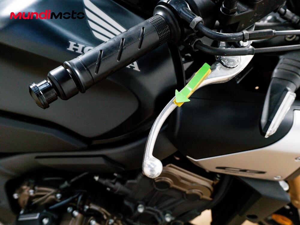 Honda CB 650 R E-Clutch (2024 - 26) (17)