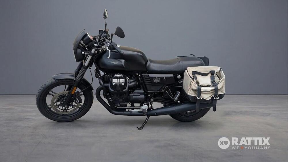 Moto Guzzi V7 III Special (2017 - 20) (3)
