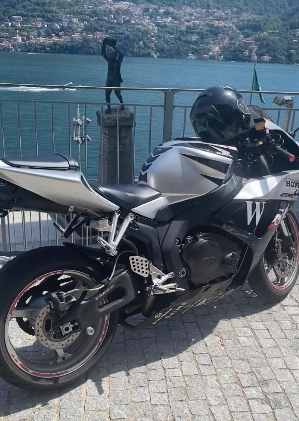 Honda CBR 1000 RR Fireblade (2006 - 07) (5)