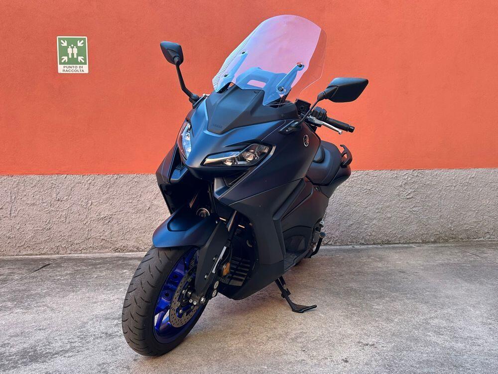 Yamaha T-Max 560 (2022 - 24) (4)
