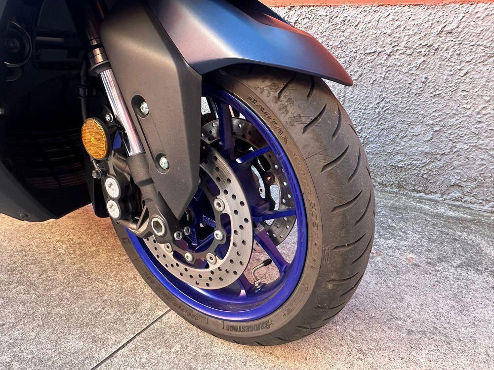 Yamaha T-Max 560 (2022 - 24) (8)