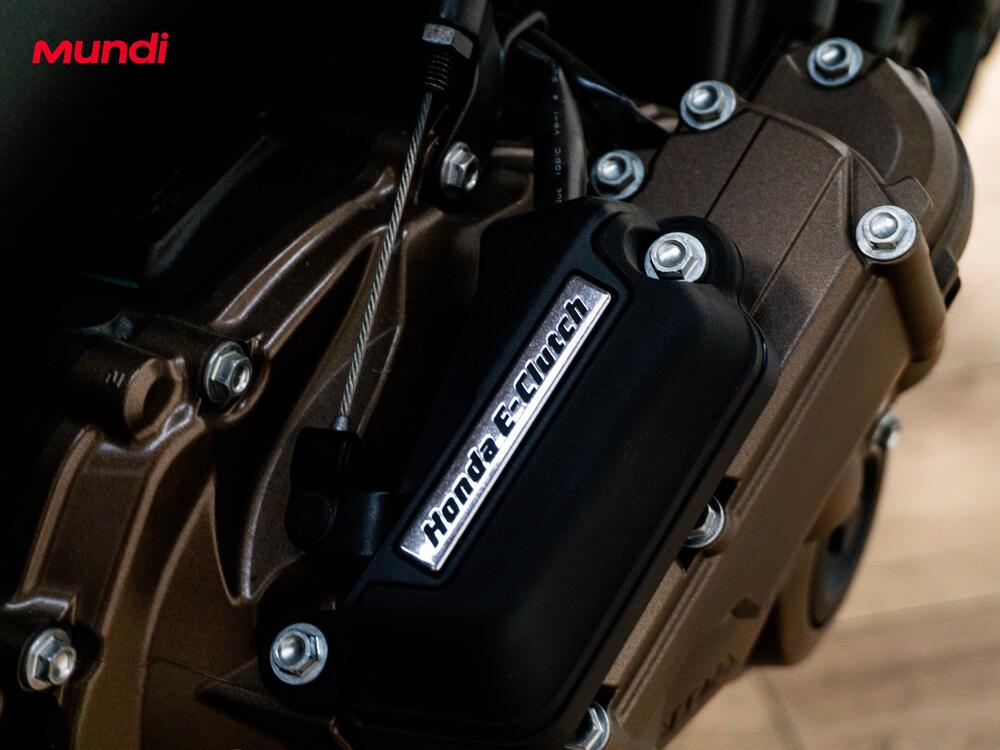Honda CB 650 R E-Clutch (2024 - 26) (18)