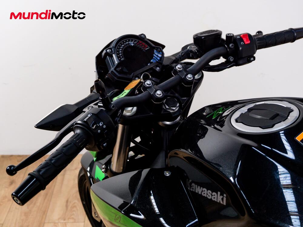 Kawasaki Z 400 (2023) (11)