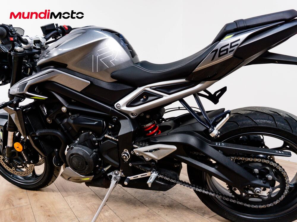 Triumph Street Triple 765 R (2023 - 26) (10)