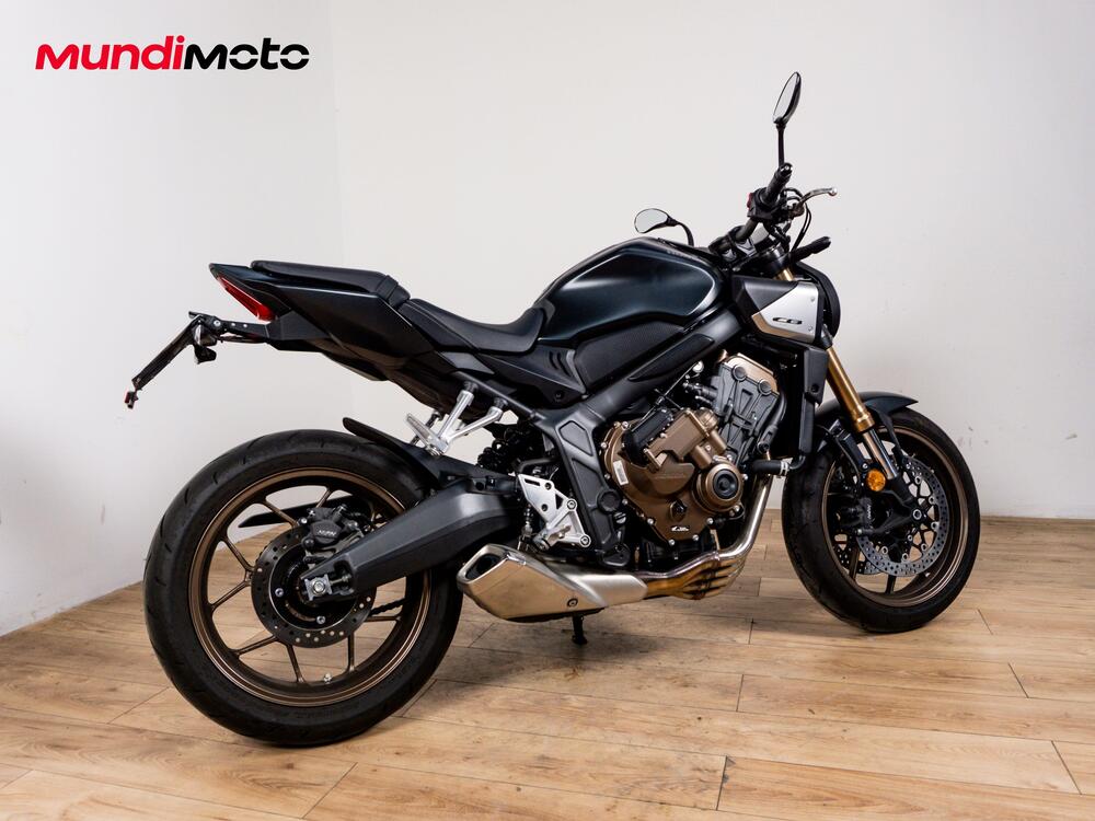 Honda CB 650 R E-Clutch (2024 - 26) (3)