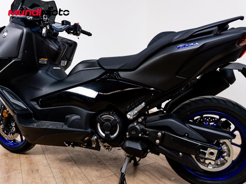Yamaha T-Max 560 Tech Max (2025 - 26) (10)