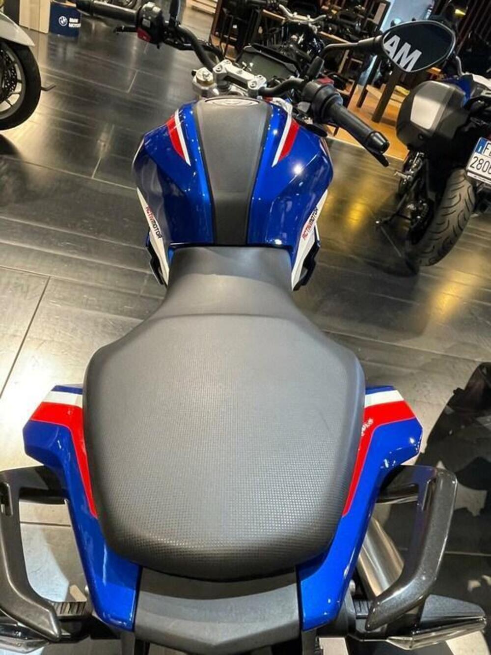 Bmw G 310 R (2021 - 25) (4)