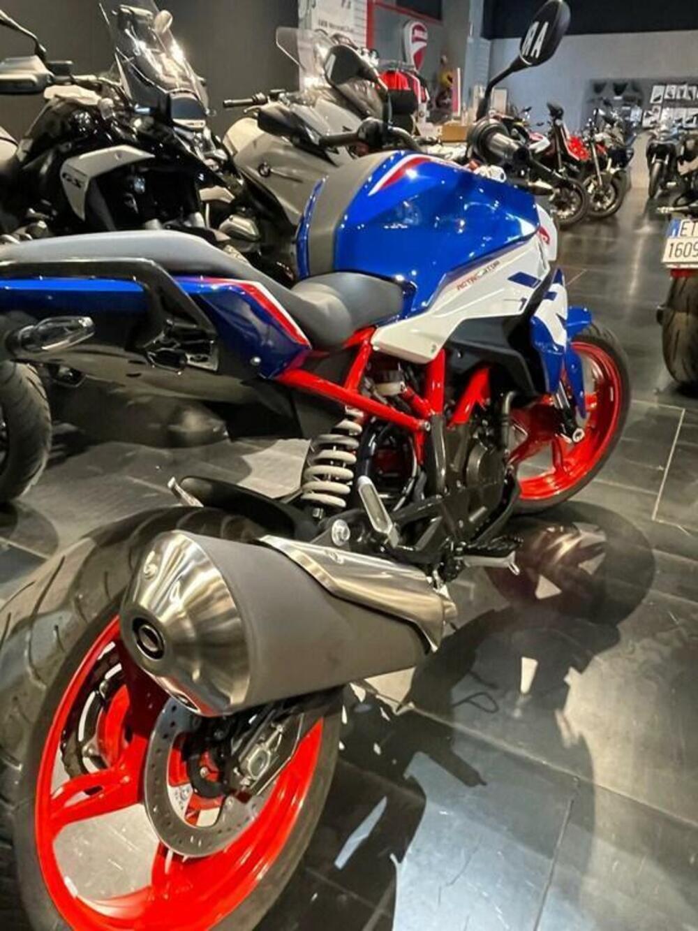 Bmw G 310 R (2021 - 25) (10)