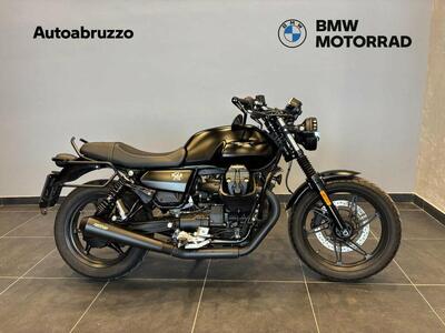 Moto Guzzi V7 Stone (2021 - 24) usata