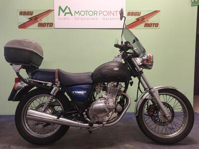 Suzuki TU 250 X (1997 - 03) usata