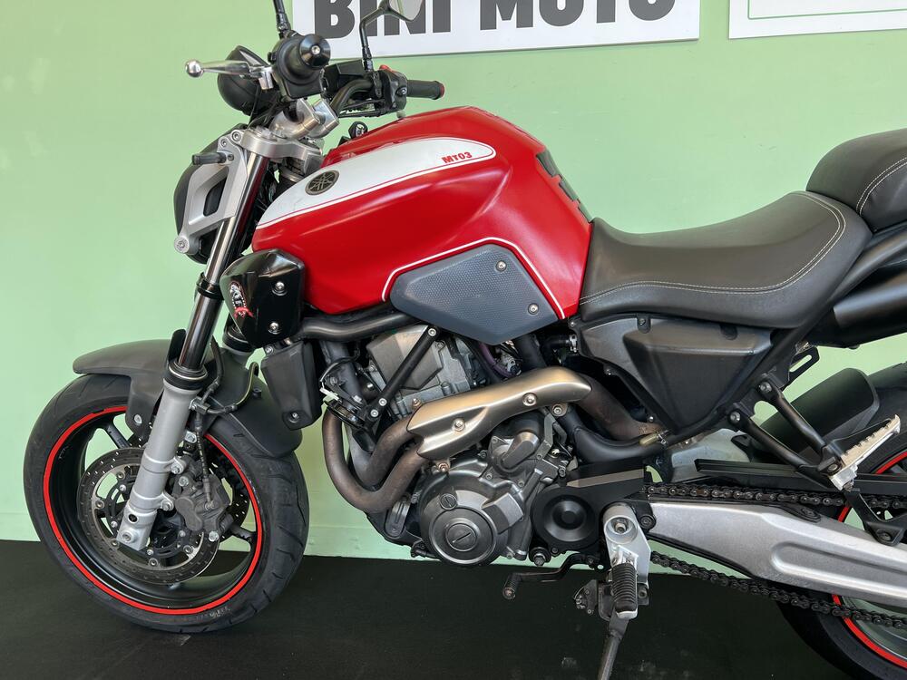 Yamaha MT-03 (2006 - 14) (14)