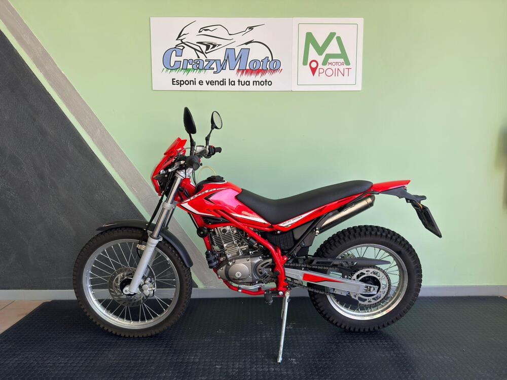 Betamotor Alp 200 (2021 - 25) (2)