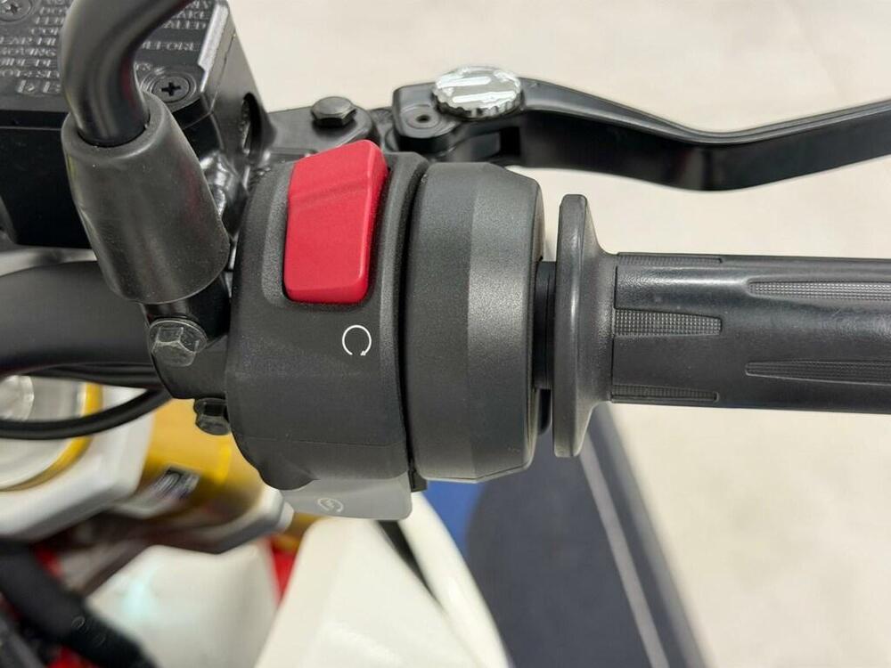 Bmw G 310 R (2021 - 25) (9)