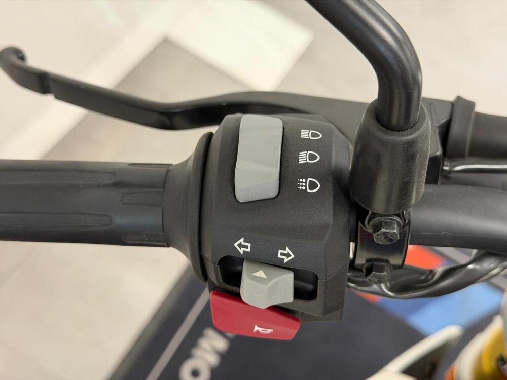 Bmw G 310 R (2021 - 25) (8)