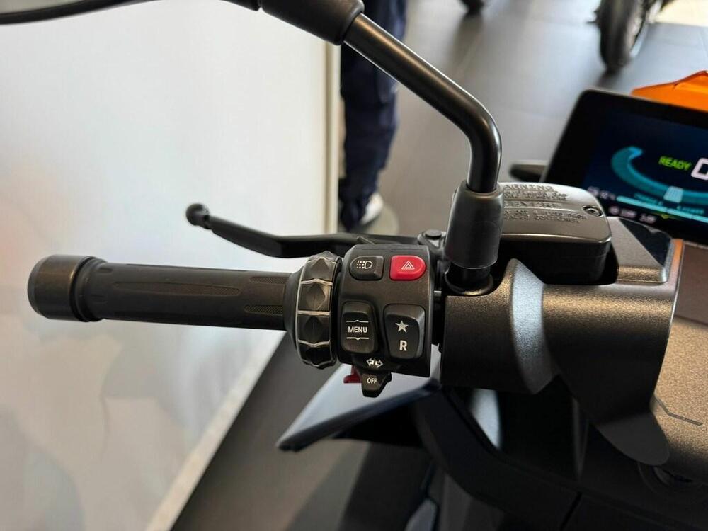 Bmw CE 04 (2021 - 25) (12)