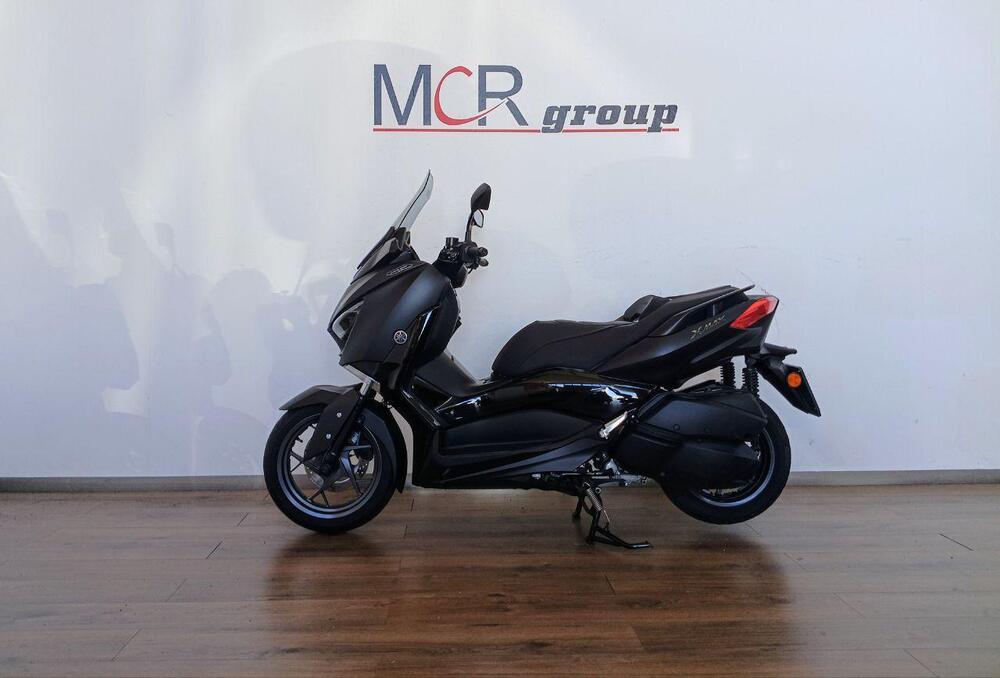 Yamaha X-Max 300 Tech Max (2020) (2)