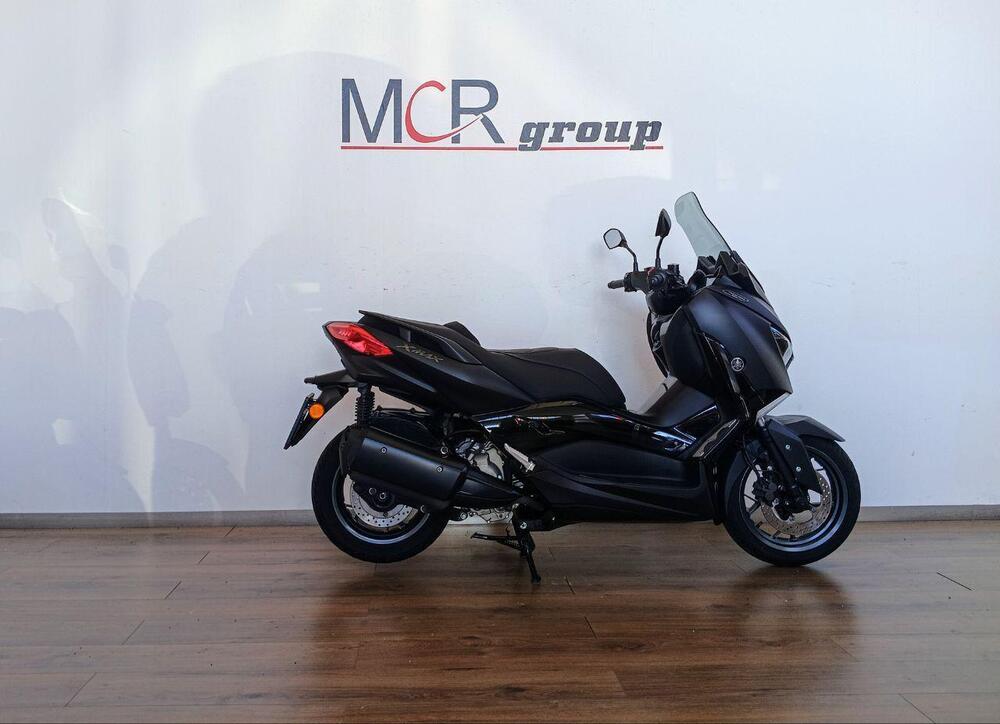 Yamaha X-Max 300 Tech Max (2020) (4)