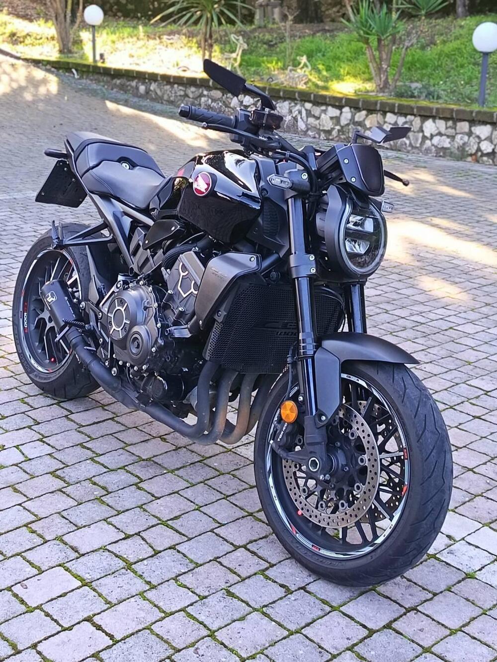 Honda CB 1000 R Black Edition (2021 - 25) (2)