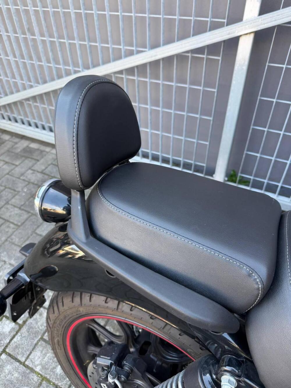 Royal Enfield Meteor 350 (2021 - 26) (5)