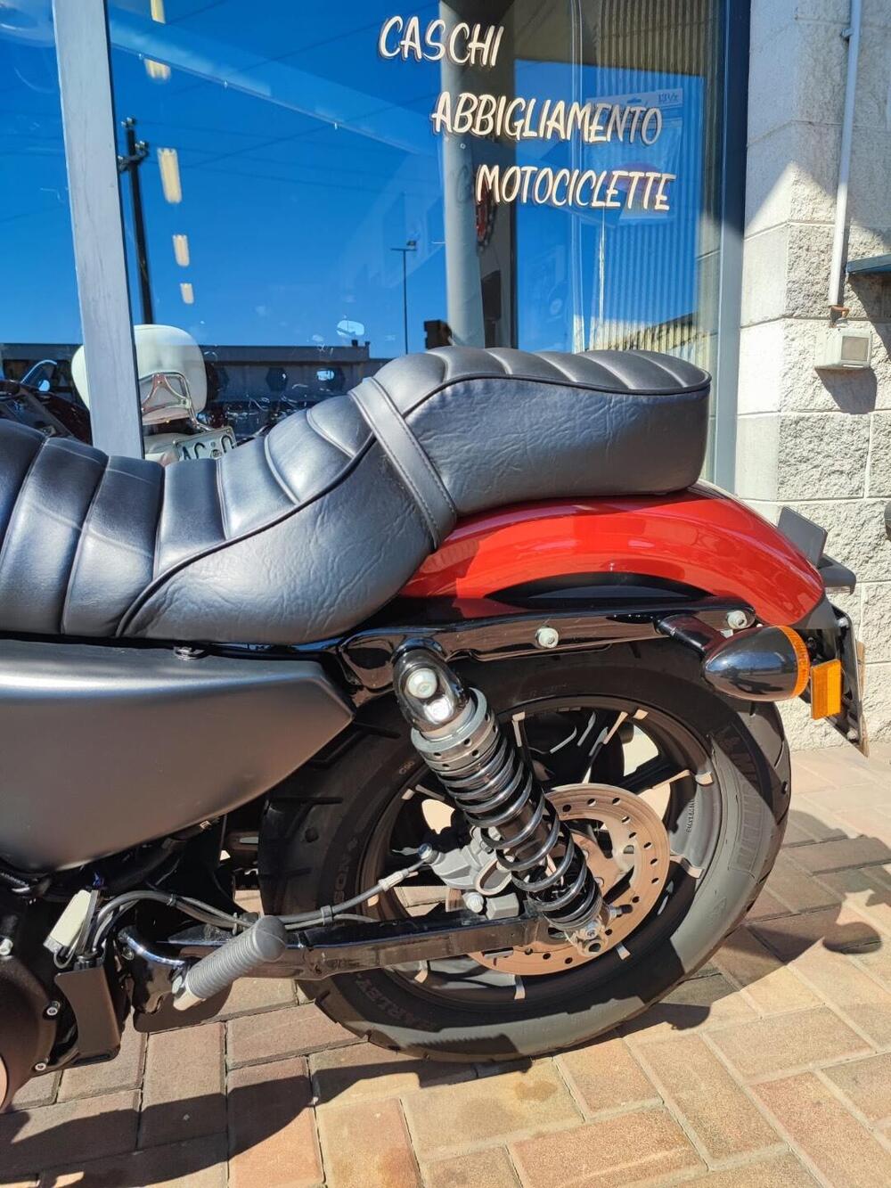 Harley-Davidson 883 Iron (2017 - 20) - XL 883N (6)