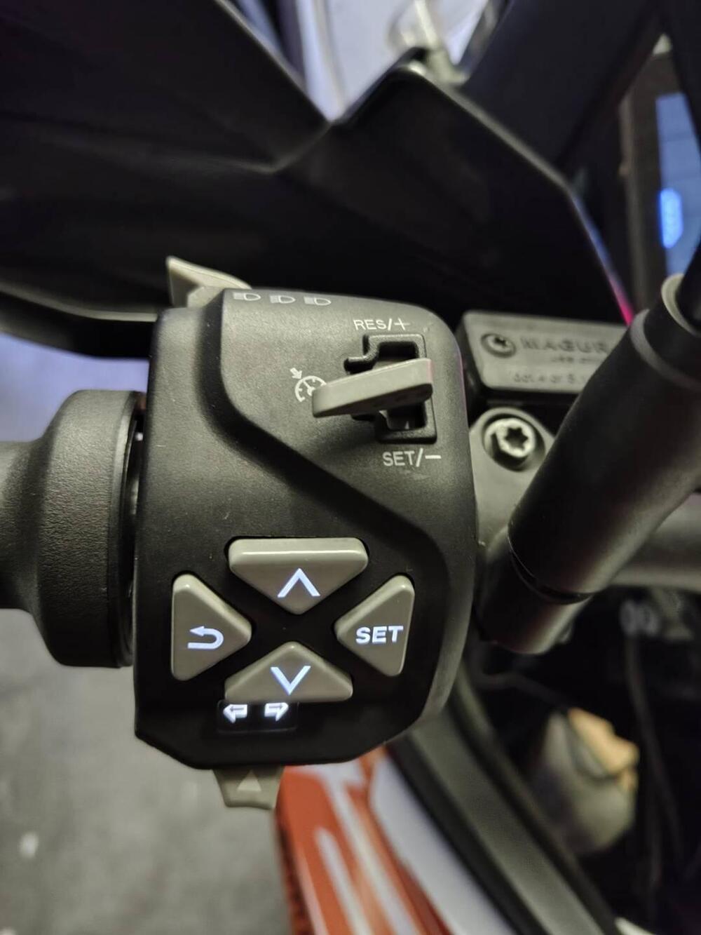 KTM 1290 Super Adventure S (2017 - 20) (3)