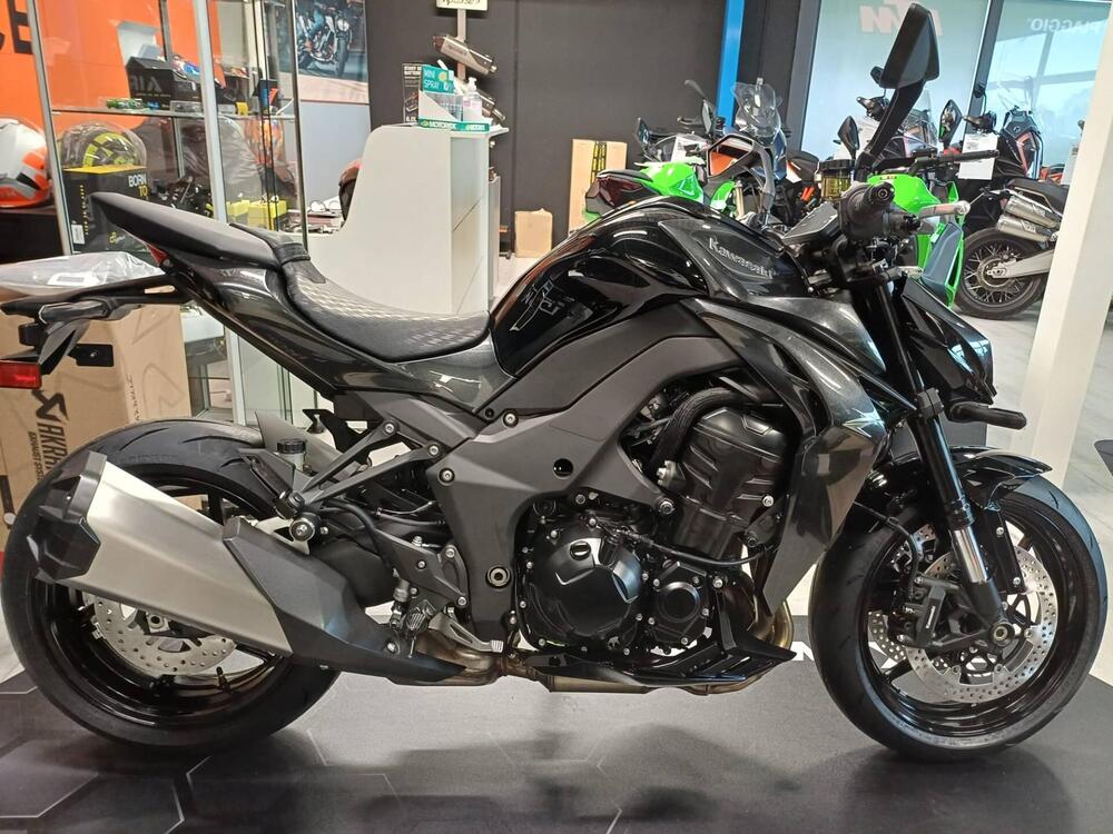 Kawasaki Z 1100 (2026) (2)