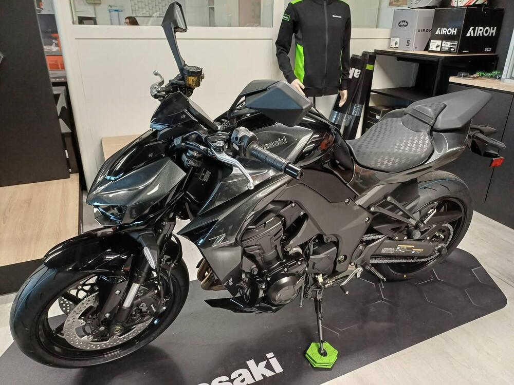 Kawasaki Z 1100 (2026) (3)